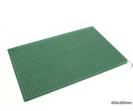 19121 - Cutting mat / Tapete corte 450x300 mm