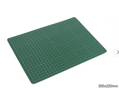 19111 - Cutting mat / Tapete corte 300x220 mm